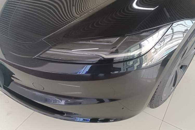 Used Tesla Model 3 2023 Rear-Wheel-Drive Version
