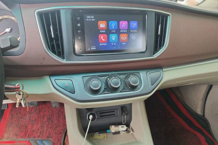 Used FORTHING Lingzhi 2018 M5L 1.6L 7-Seater Luxury Model