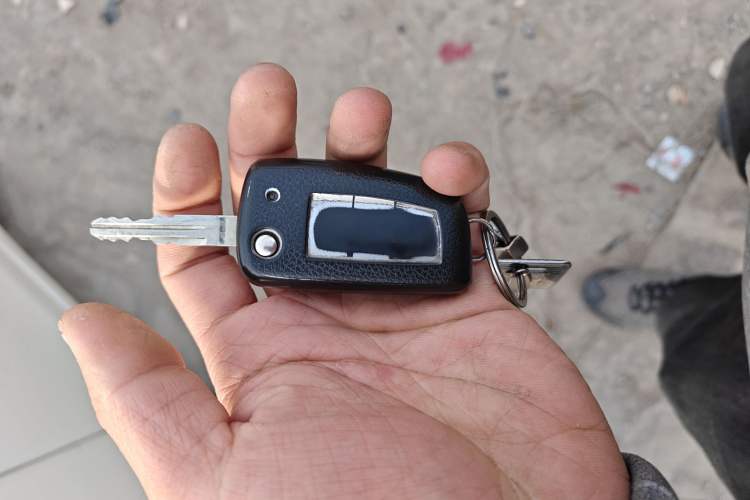 Used Nissan Sylphy 2021 Classic 1.6XE CVT Comfort Edition Vehicle Key