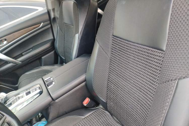 Used Honda UR-V 2017 370TURBO Four-Wheel Drive Prestige Edition China V Left Front Seat