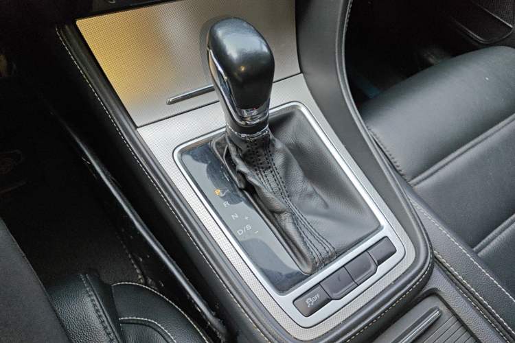 Used MG 6 2017 20T Automatic Luxury Smart Connect Version China V Standard
