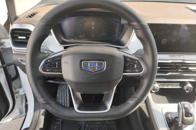 Used Geely Auto Coolray 2019 260T DCT Explorer China V Standard
