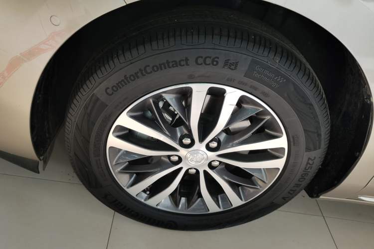 Used Buick GL8 2023 ES Lu Zun Deluxe Model Left Front Wheel Hub