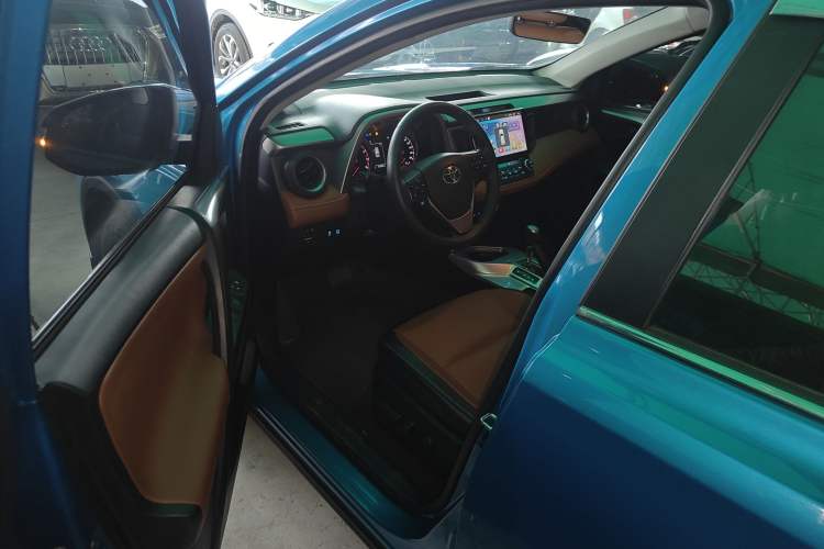 Used Toyota RAV4 2016 2.5L Automatic 4x4 Elite Edition