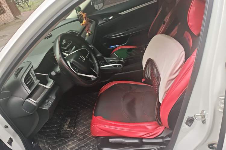 Used Honda Civic 2019 220TURBO CVT Dynamic Edition China VI Left Front Seat