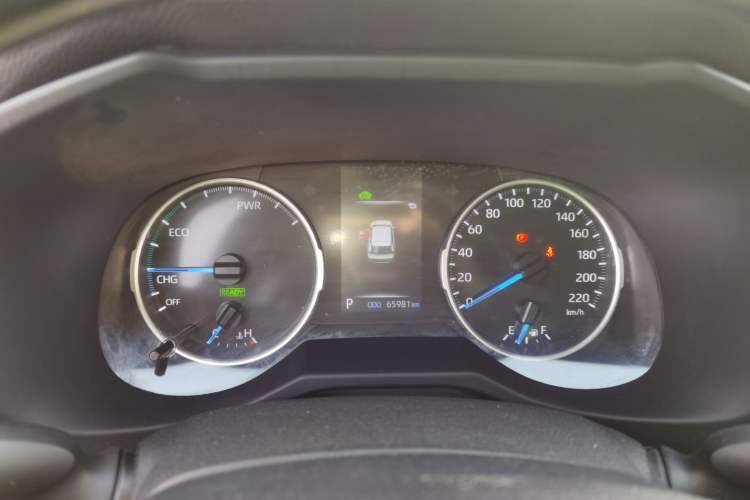 Used Toyota Wildlander 2022 Facelifted Dual-Motor 2.5L E-CVT Two-Wheel Drive Leading Edition
