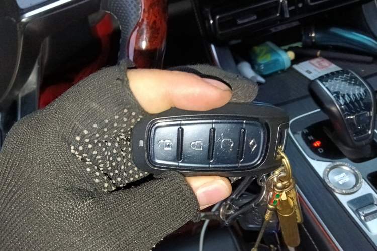 Used GAC Trumpchi GS8 2022 Flagship Series 2.0 TGDI Two-Wheel-Drive Prestige Edition (7 Seats) Vehicle Key