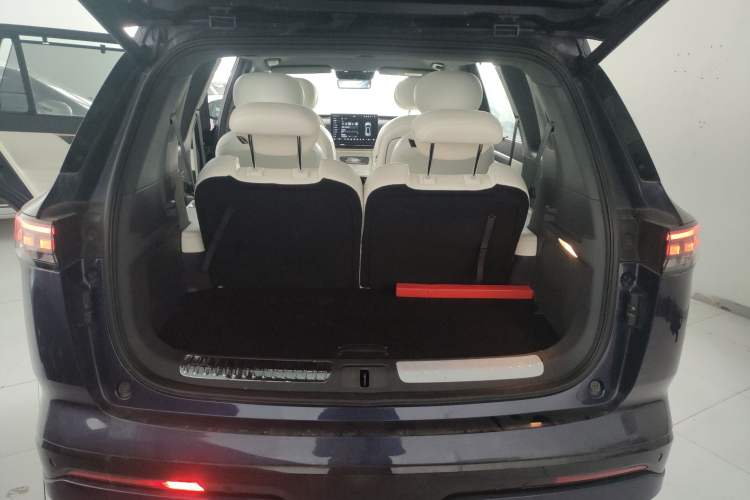 Used Dongfeng eπ eπ008 2024 636Max All-Electric Version 6 Seats