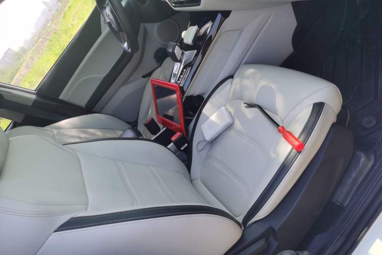 Used BYD Yuan Pro 2021 401 km Luxury Version Right Front Seat