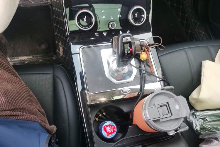 Used Land Rover Range Evoque 2022 Aurora L 249 PS R-Dynamic Collins Antique Bronze Special Edition
