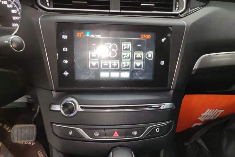 Used Peugeot 408 2014 1.6T Automatic Prestige Edition Audio And AC Panel