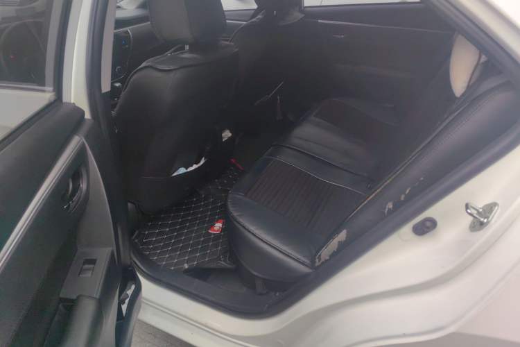 Used Toyota Corolla 2017 1.2T CVT GL-i
