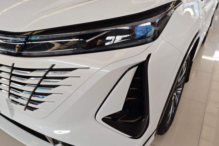 Used CHANGAN CS75 PLUS 2023 3rd Generation 1.5T Automatic Prestige Model
