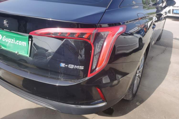 Used Hongqi E-QM5 2022 431 km Charge & Enjoy Edition Right Rear Taillight