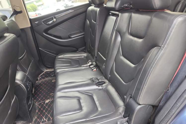 Used Dongfeng Fengon 580 2016 1.5T Manual Luxury Edition Left Rear Seat