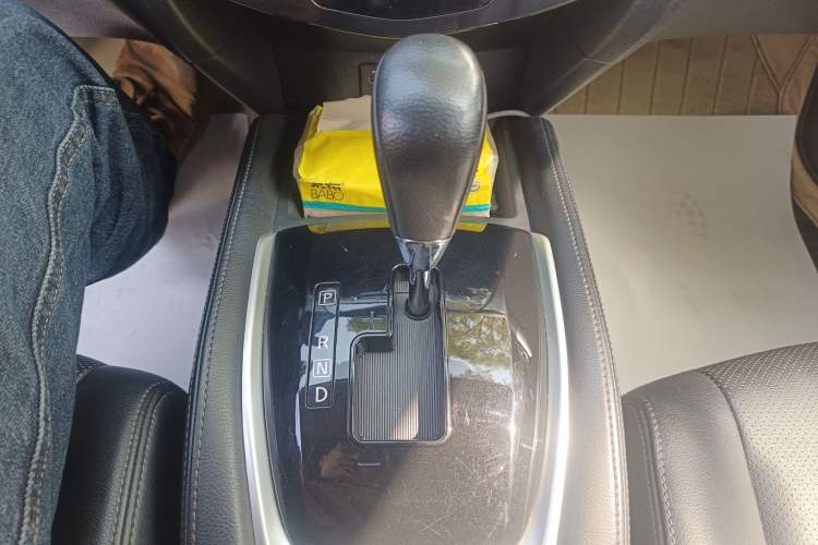 Used Nissan X-Trail 2015 2.0L CVT Comfort MAX Edition 2WD