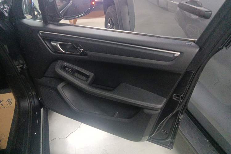 Used Porsche Macan 2021 Macan 2.0T