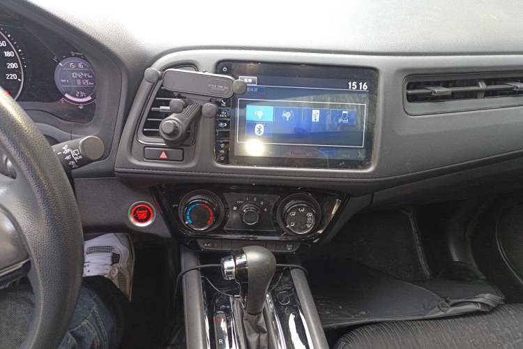 Used Honda Vezel 2020 1.5L CVT Pioneer Edition Audio And AC Panel