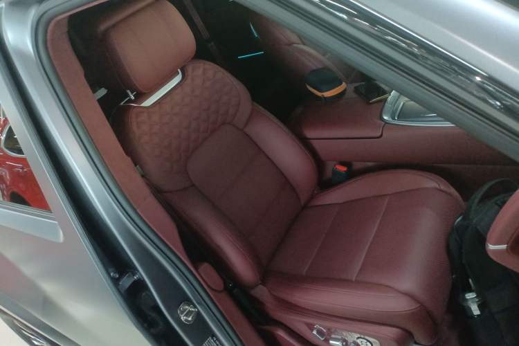 Used Tank 700 New Energy 2024 Hi4-T Extreme Edition Right Front Seat