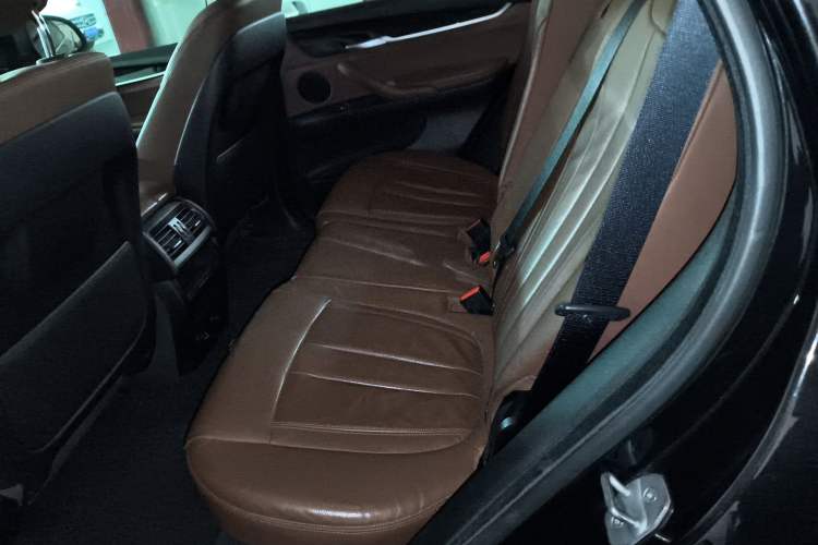 Used BMW X5 2014 xDrive35i Leading Model Left Rear Seat