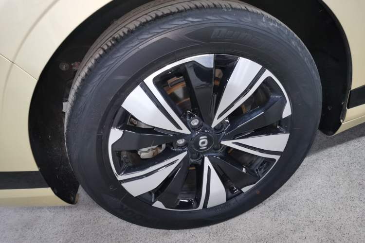 Used CHANGAN NEVO A07 2023 Range-Extended 200 Max Right Rear Wheel Hub