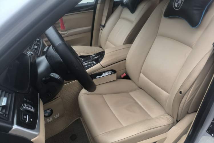 Used BMW 5 Series 2012 523Li Luxury Model
