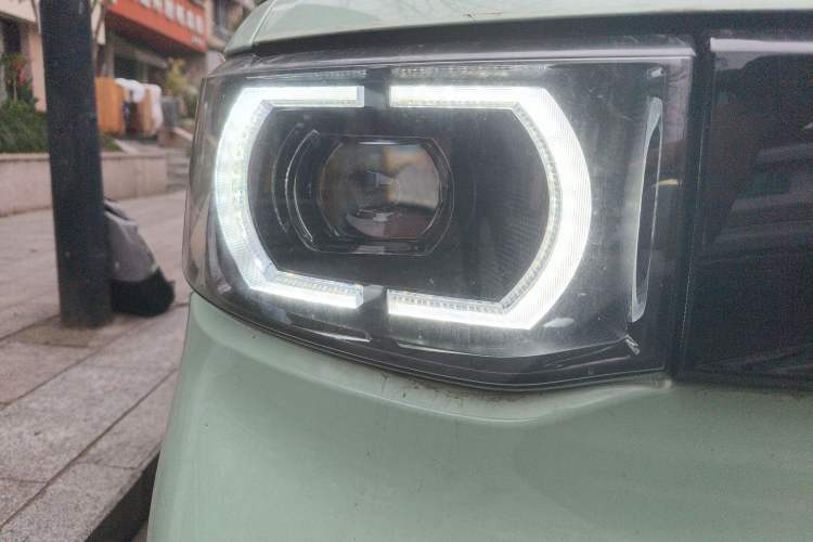 Used Wuling Hongguang MINIEV 2021 Macaron Fashion Model Lithium Iron Phosphate