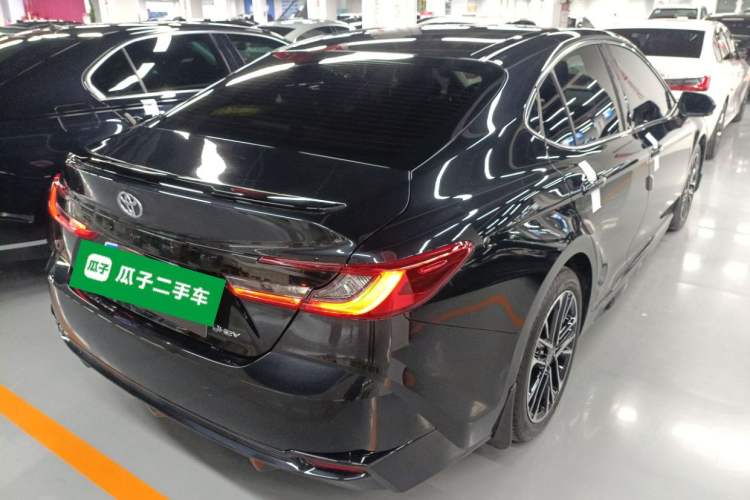 Used Toyota Camry 2026 Model Dual-Engine 2.0HSE Sport Lite Edition
