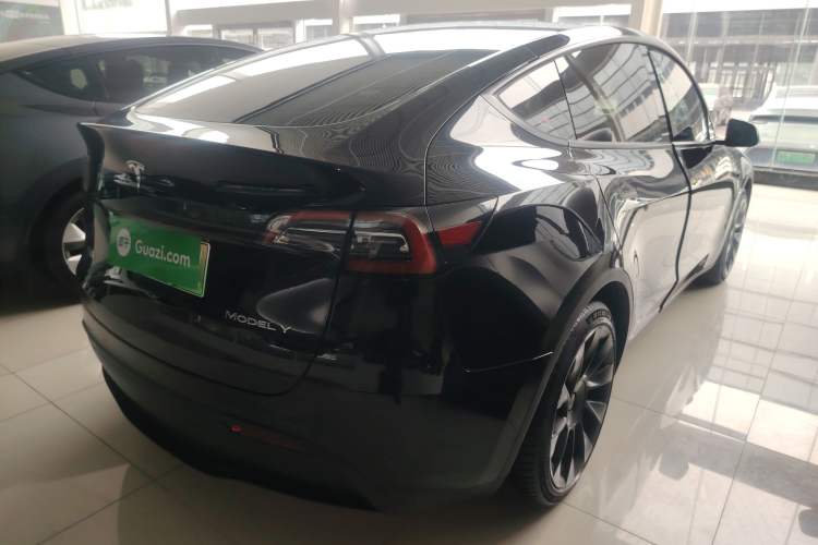 Used Tesla Model Y 2022 Rear-Wheel-Drive Version Rear Right 45 Deg