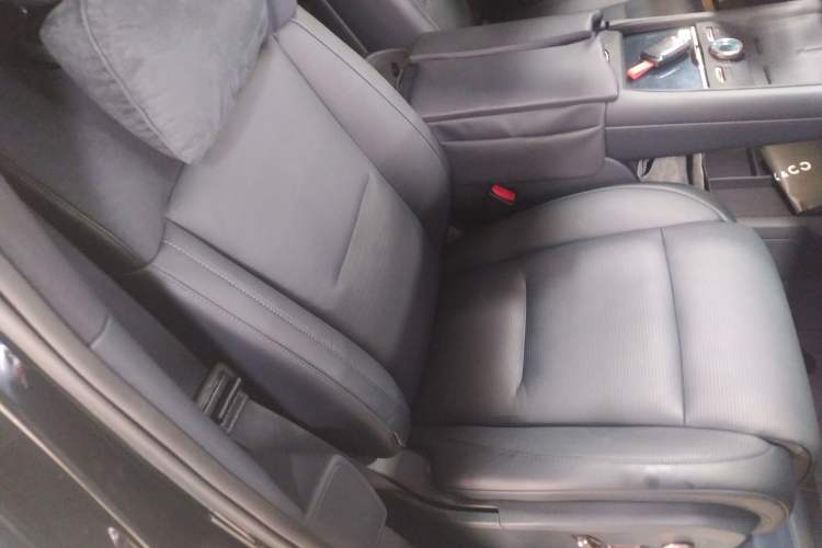 Used Lynk & Co 900 2025 1.5T Ultra
