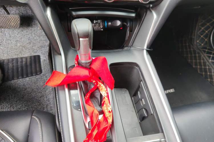 Used Honda Inspire 2019 260TURBO Elegant Edition China VI Emission Standard Gear Lever