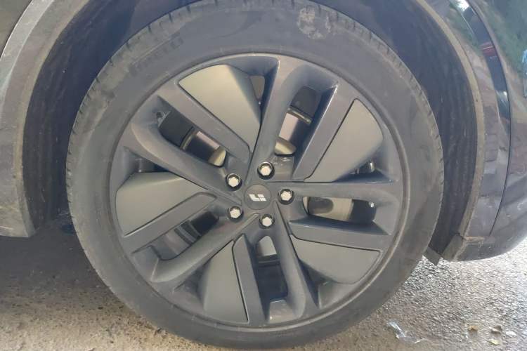 Used Li Auto L9 2022 Max model
