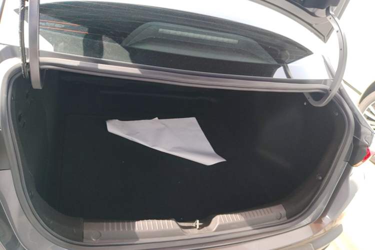 Used GAC Trumpchi EMPOW 2023 Shadow Leopard H High-Energy Hybrid Edition Trunk