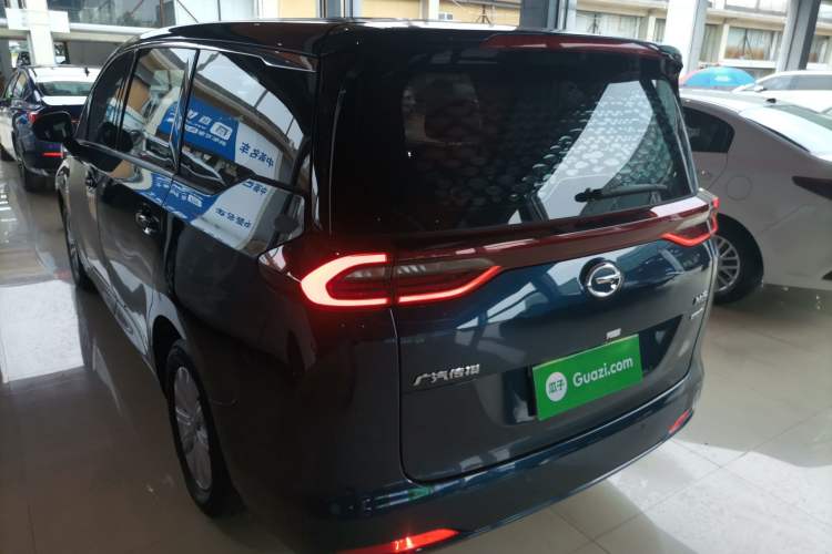 Used GAC Trumpchi M6 2021 270T DCT Luxury Edition (7 Seats) Exterior 2