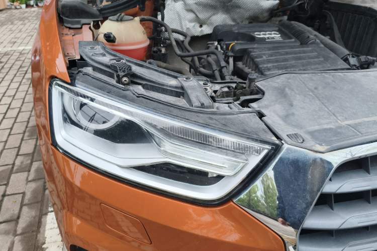 Used Audi Q3 2017 30 TFSI Fashion Model Right Front Headlight