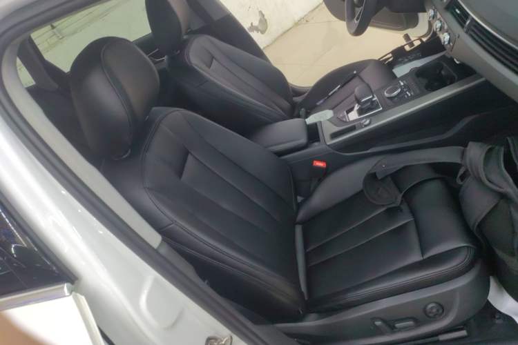 Used Audi A4L 2018 30th Anniversary Edition 40 TFSI Trendy Model