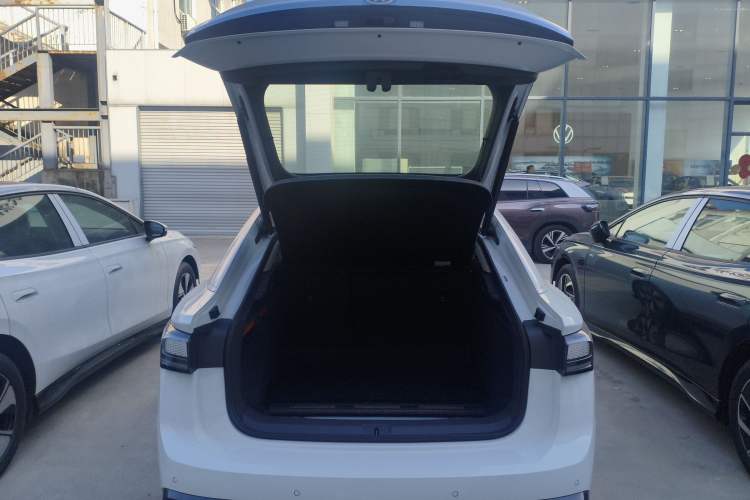 Used Volkswagen ID.7 VIZZION 2024 AIR model
