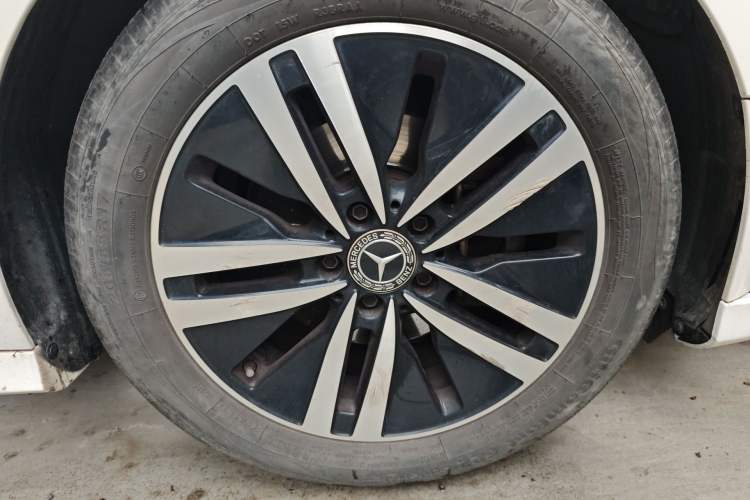 Used Mercedes-Benz A-Class 2020 A 180 L Sport Sedan Right Front Wheel Hub
