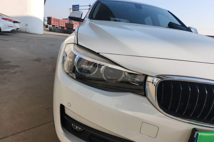 Used BMW 3 Series GT 2018 320i Sport Edition
