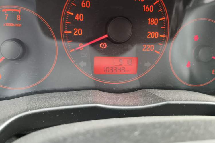 Used Honda City 2017 1.5L manual Comfort version Odometer Close Up