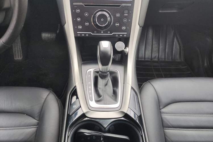 Used Ford Mondeo 2013 2.0L GTDi 200 Fashion Edition