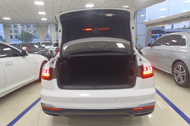 Used Audi A4L 2025 2 Million Units Enjoyment Version 40 TFSI Stylish and Dynamic Type Trunk