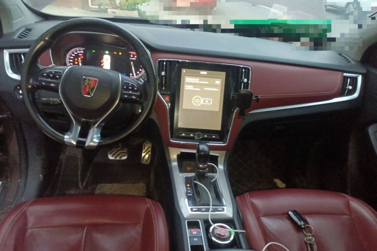 Used Roewe RX5 2016 30T Four-Wheel Drive Automatic Internet Smart Luxury Edition Center Console