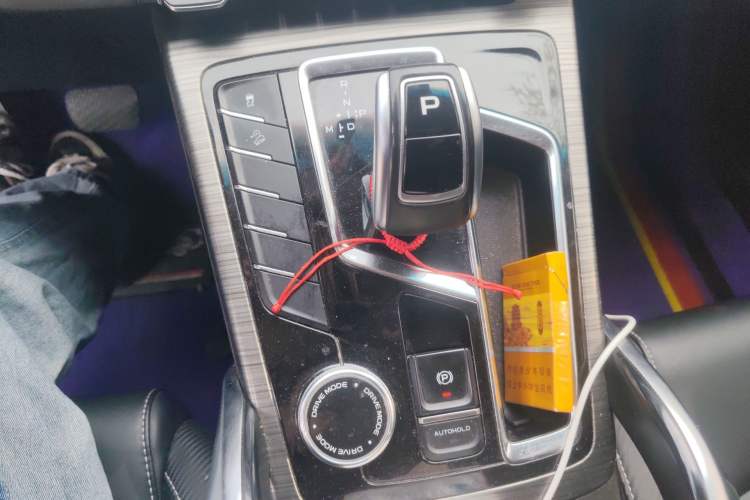 Used Geely Auto Emgrand X7 Sport 2020 1.8TD DCT Smart Connect PRO Gear Lever