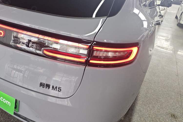 Used Hima AITO M5 2025 Extended-Range Ultra All-Wheel-Drive Version Right Rear Taillight