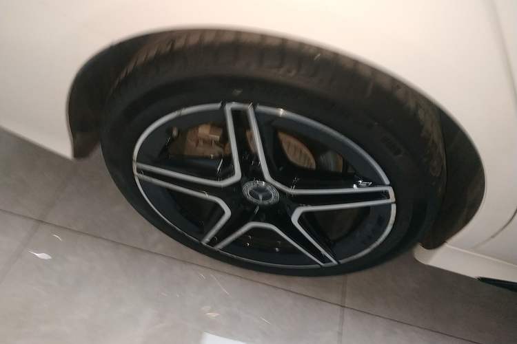 Used Mercedes-Benz C-Class 2021 C 260 Star Edition Right Rear Wheel Hub