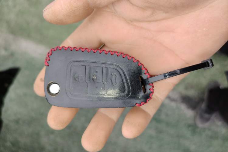 Used Dongfeng Aeolus AX3 2016 1.5L Automatic Zunku Model Vehicle Key