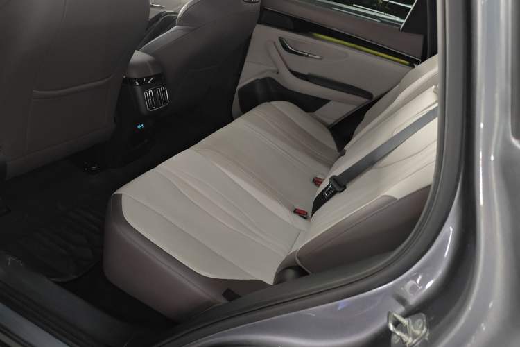 Used BYD Song PLUS New Energy 2025 DM-i 112KM Prestige Model