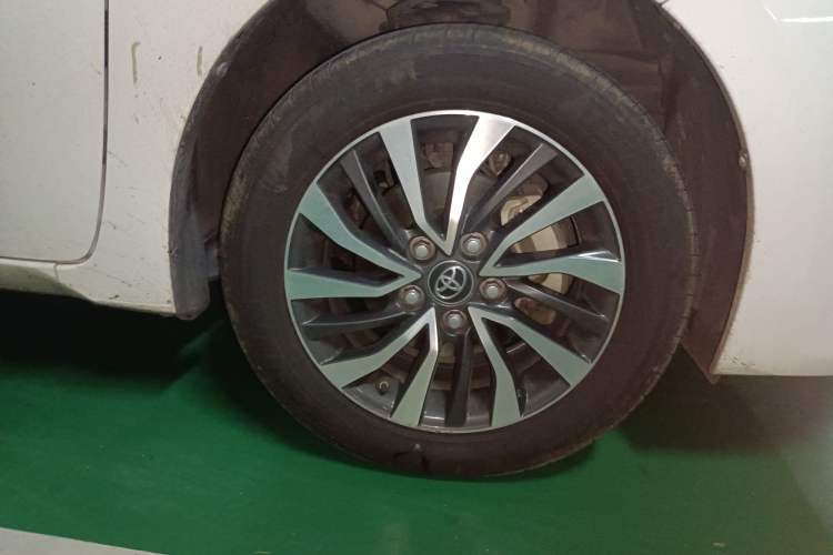 Used Toyota Corolla 2019 Dual-Engine 1.8L E-CVT GL-i Elite Edition