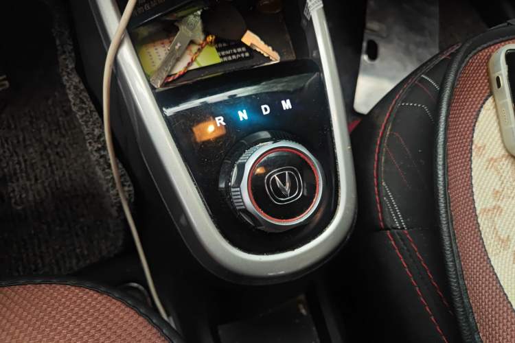 Used CHANGAN Benni 2015 1.4L IMT Luxury Version China IV Standard
